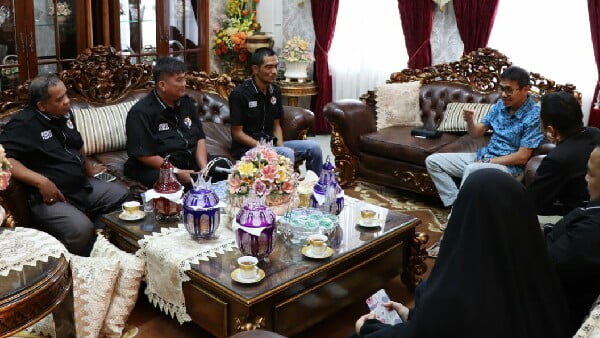 Diskusi Jaringan Pemred Sumbar dengan Gubernur Sumbar, Irwan Prayitno