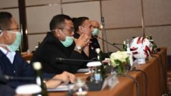 Ketua Umum PSSI Mochamad Iriawan dan Direktur Utama PT Liga Indonesia Baru (LIB) Cucu Sumantri mengumpulkan para manajer klub Liga 1 dan Liga 2 dalam ‘Extraordinary Meeeting Liga 1 dan Liga 2 2020’