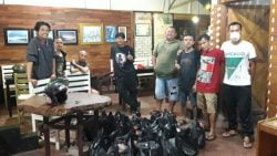 Anak Nagari Painan galangan donasi untuk membantu warga yang terkena dampak isolasi (foto ist)