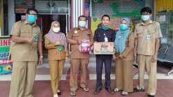 Bantuan untuk percepatan penanganan Covid-19 juga datang dari Koperasi Rumah Sakit Umum Daerah (RSUD) dr.Muhammad Zein Painan