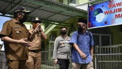 Wawako Padang Hendri Septa saat meninjau Kampung Tangguh