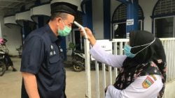 Thermal Gun untuk mengukur suhu di masa pandemi covid-19