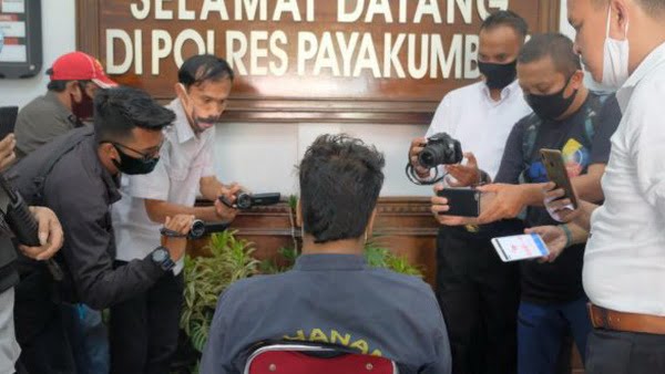 Jambret sadis Rangga Pratama diwawancarai wartawan