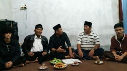 H. Taslim Dt Tambogo bersilaturahmi dengan tetua Silek Sidi Marajo di Sasaran Silek Tuo dan Dt Kayo dari perguruan Silek Tuanku Nan Rinceh Kamang