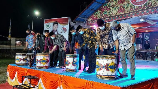 Wakil Gubernur Sumatera Barat Nasrul Abit Dt. Malintang Panai membuka acara Festival Ekonomi kreatif Tahun 2020