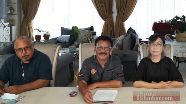 Ilham Bintang bersama pengacara Gugat Indosat Ooredoo dan Commenwealth Bank