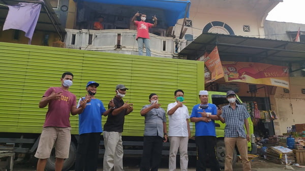 Indra Catri bersama masyarakat Dharmasraya