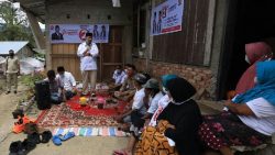 Calon Gubernur Sumatra Barat Nasrul Abit, bertemu dan berdiskusi dengan Warga Balun, Nagari Pakan Rabaa, Kecamatan Sangir, Kabupaten Solok Selatan. (Dok : TM Pemenangan NA-IC)