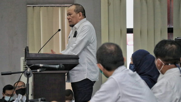 Ketua DPD RI AA LaNyalla Mahmud Mattalitti melakukan kunjungan ke pameran INAPRO Expo 2020, yang digelar KADIN Jawa Timur di Grand City Surabaya