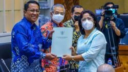Ketua PPUU DPD RI Badikenita Br. Sitepu memenuhi undangan Rapat Kerja bersama Badan Legilatif DPR RI serta Menteri Hukum dan HAM dalam rangka Evaluasi Prolegnas Prioritas Tahun 2020 dan Penyusunan Prolegnas Prioritas Tahun 2021