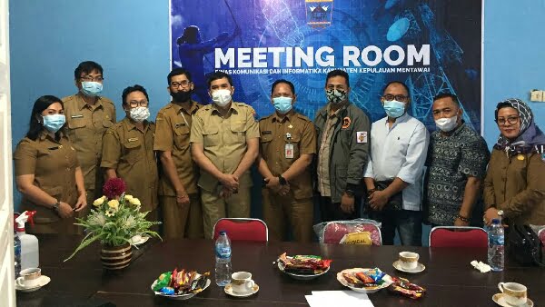 Semangat baru PPID Mentawai siap bidik prediket Badan Publik Informatif tahun 2021, Senin 14/12 di Kominfo Mentawai Tuapejat. (foto: dok/ppid-kisb)