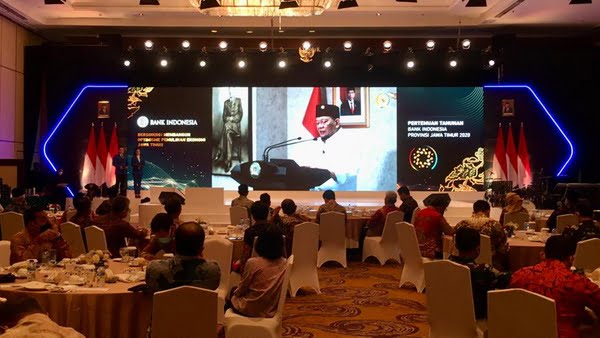 LaNyalla saat memberi sambutan di Pertemuan Tahunan Bank Indonesia Tahun 2020 Provinsi Jawa Timur,