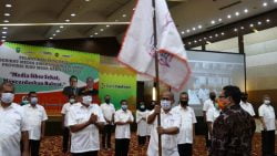 Ketua Umum SMSI Firdaus melantik pengurus SMSI Provinsi Riau