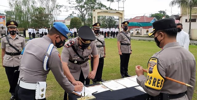Serah terima jabatan Kasat Reskrim & kapolseksek Batipuh Selatan di Polres Padang Panjang