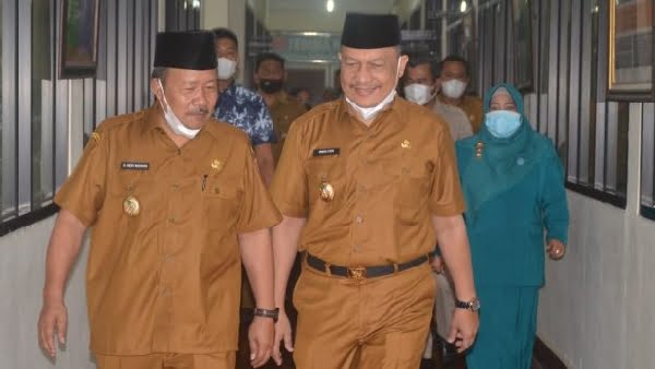 Bupati dan Wakil Bupati Agam