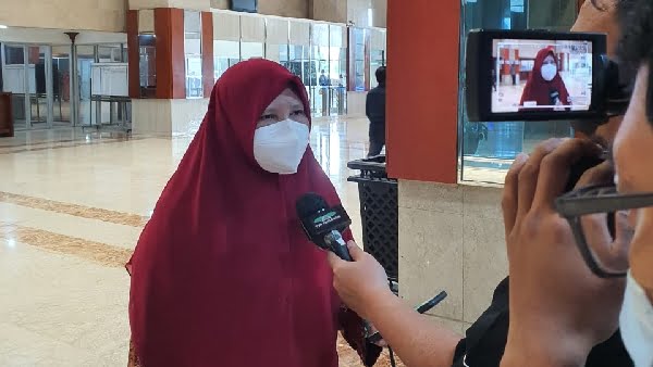 Anggota DPR RI Komisi VI, Hj. Nevi Zuairina usai rapat dengar pendapat (RDP) dengan PT Pupuk Indonesia