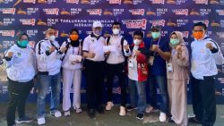 Gubernur berkunjung ke Venue Karate di PON XX Papua sembari menyerahkan bonus spontan bagi karateka penyumbang medali