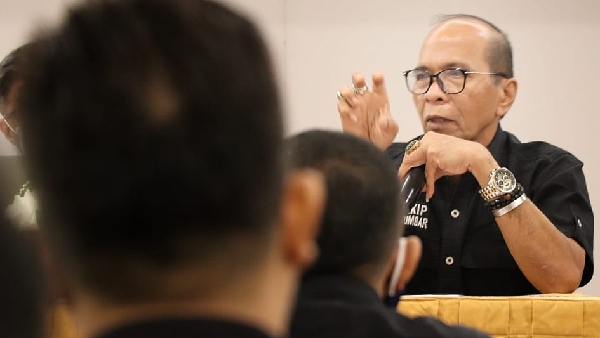 HM Nurnas sampaikan materi dalam workshop JKIP