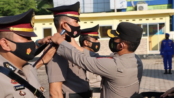 Sertijab di Kapolres Pessel