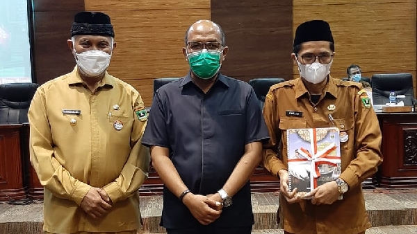 Mahyeldi, Supardi dan Raflis