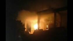 Api hanguskan ruko kantor cabang J&T express, Sitiung