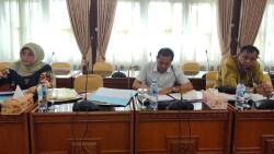 Komisi I DPRD Sumbar melakukan rapat kerja dengan semua mitra