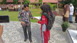SMA 1 Batang Kapas Penyerahan hadiah Class Meeting