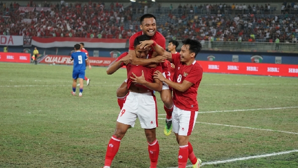 Selebrasi pemain timnas Indonesia usai mencetak gol