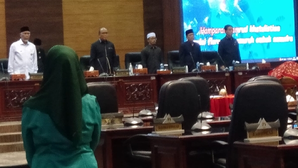 rapat paripurna dalam rangka pengambilan keputusan pertanggungjawaban APBD 2021