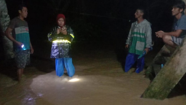Banjir melanda dua desa di wilayah Kabupaten Bolaang Mongondow Selatan, Provinsi Sulawesi Utara,