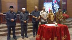 Supardi saat rapat paripurna penyampaian pandangan umum frak Supardi saat rapat paripurna penyampaian pandangan umum frak