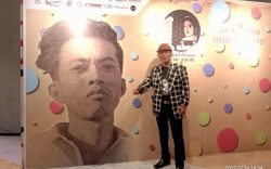 Rhian D'Kincai saat menhgadiri peringatan Seabad Khairil Anwar