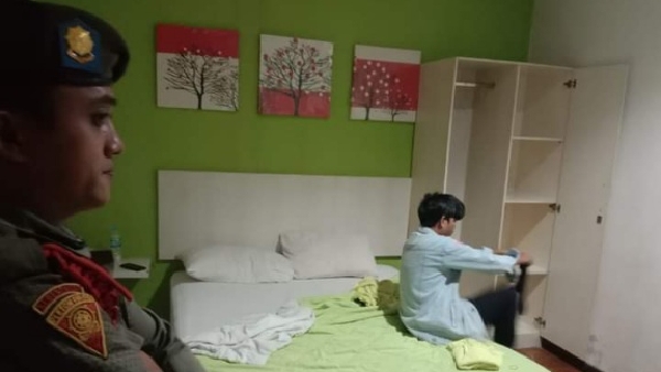 Satpol PP Padang amankan pasangan mesum