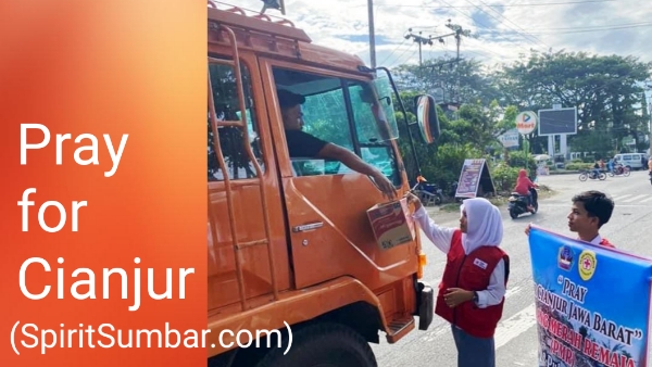Aksi Pray for Cianjur