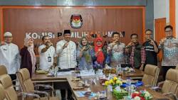 Sekdako Kawal Verfak Monev KI Sumbar