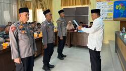 Badan Amil Zakat Nasional (Baznas) Kabupaten Dharmasraya dan Polres Dharmasraya kukuhkan Unit Pengambilan Zakat (UPZ) di lingkungan Polres Dharmasraya, periode 2022-2027.