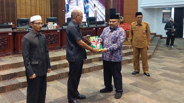 DPRD Sumbar