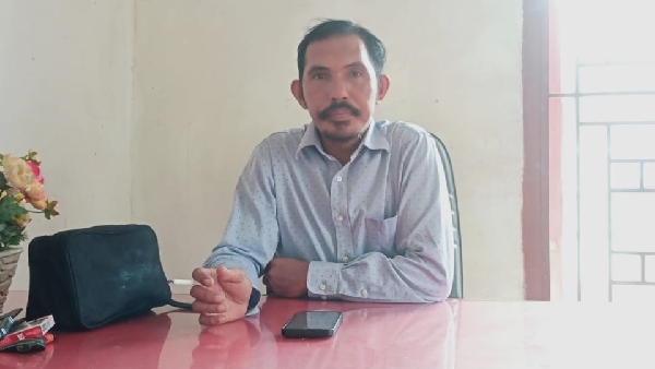 Kepala Desa GoisoOinan Sion Marsutim Taileleu