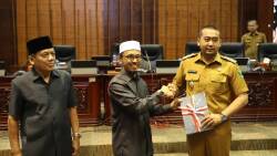 Wagub Sumbar bersama Pimpinan DPRD