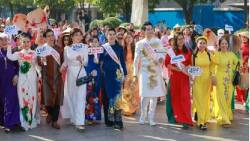 Festival Ao dai di Ho Chi Minh City