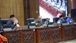 Rapat Paripurna DPRD Sumbar