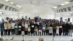 Bupati Berikan Penghargaan pada Hari Jadi Lima Puluh Kota ke- 182