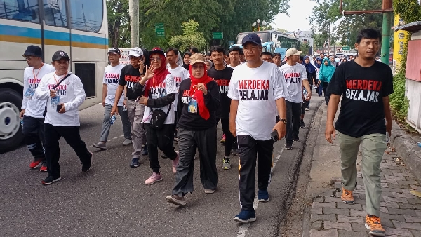 BBPMP Sumbar Jalan Sehat Semarak