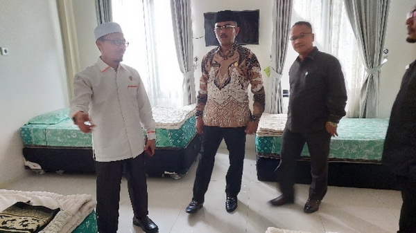 Wakil Ketua DPRD Sumbar Irsyad Safar