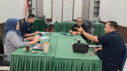 Suasana pleno KI Sumbar. Suasana pleno KI Sumbar.