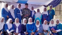 Anggota DPRD Sumbar Maigus Nasir saat melakukan reses bersama masyarakat kelurahan lubuk buaya