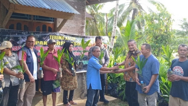 Anggota DPRD Sumbar Zarfi Deson