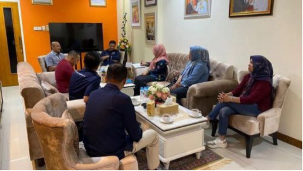 Dirut Perumda AM Padang sambut Tim Sosiasliasi Monev KI Sumbar