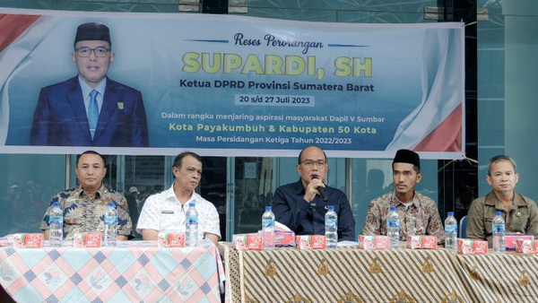 Ketua DPRD Sumbar Suparsi SH adakan reses di Nagari Koto Tinggi, Kecamatan Gunuang Omeh Limapuluh Kota