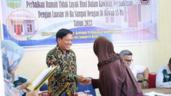 DPRD Sumbar Suwirpen Suib